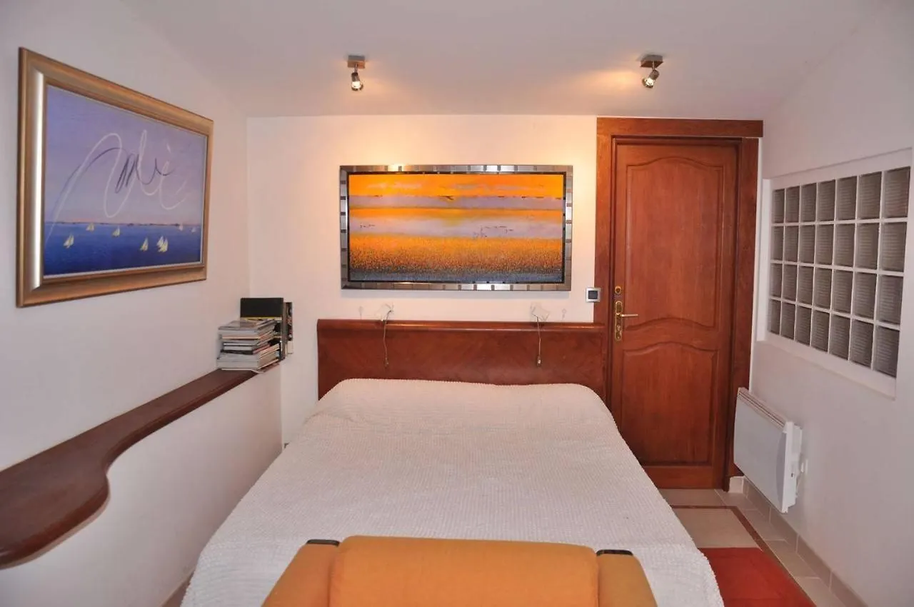 Maison A 100M De La Mer Avec Wifi, Place Ste-Anne A Tregastel - Ref 43